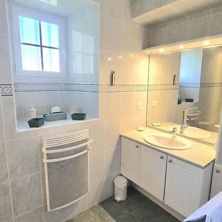 Holiday home De Charme Avec Cheminee En Dordogne - Fr-1-616-466 *